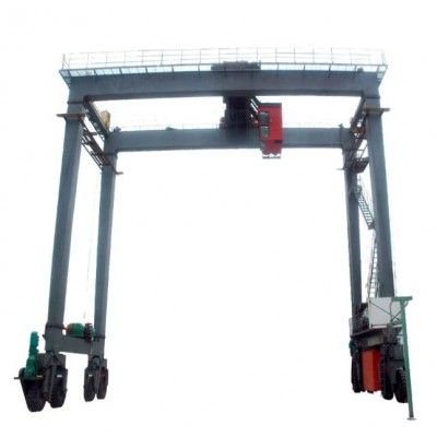 Container RTG Mobile Crane With  Container spreader